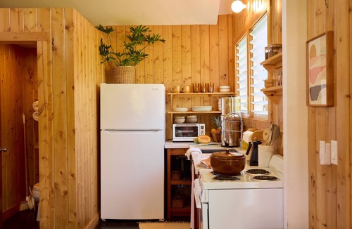 Pupukea Cabin | Aloha Surf Cabin - Private Yard & Entrance!