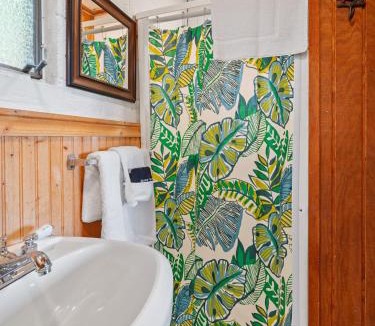 Marion Hotel | Alpine Inn