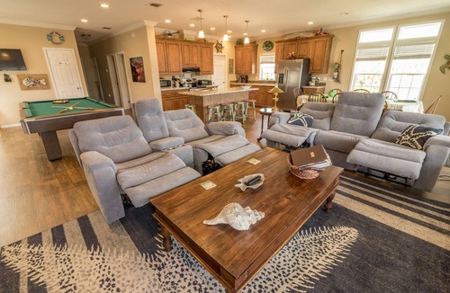 Crawfordville House | "Already Gone" in Shell Point.Canal Front, Boat Dock, Porch, Pool, Pool Table