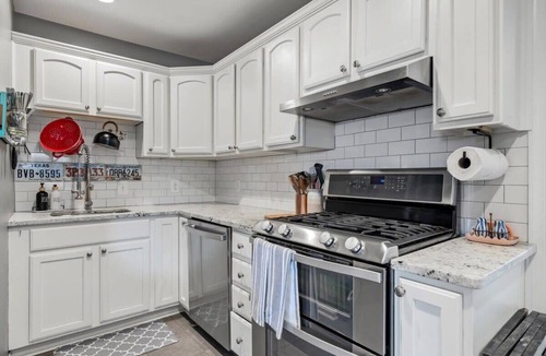 Belle Haven House | ALX Cape Cod 3-BR Near Old Town & Mount Vernon