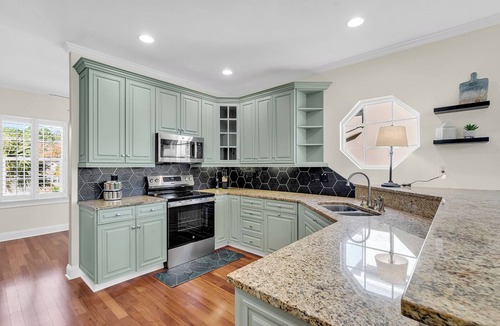 Nixons Crossroads House | Amazing 3-bedroom townhome in lovely Little River with Hot tub!
