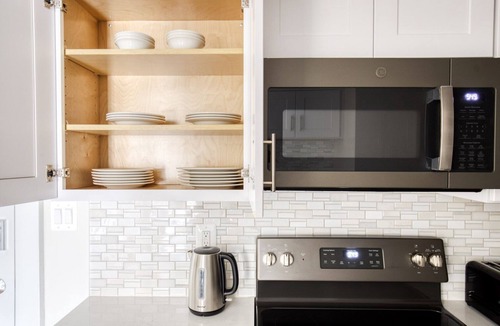 Ballston Apartment | Amazing Ballston 1BR w/Concierge, Gym & Pool, near Metro, by Blueground