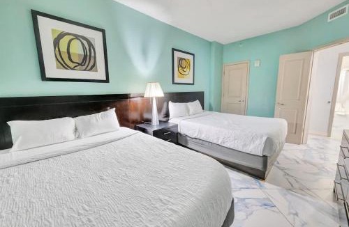 Downtown Myrtle Beach House | Amazing Beachfront Condo with Nice Hot tub & Pools