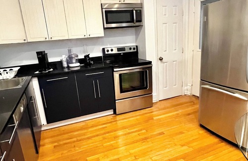 Truxton Circle Condo | Amazing condo at Capitol Hill North
