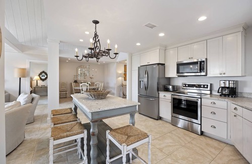 West Beach Village Condo | AMAZING Ocean Front View! Popular 3BR Seascape Condo!