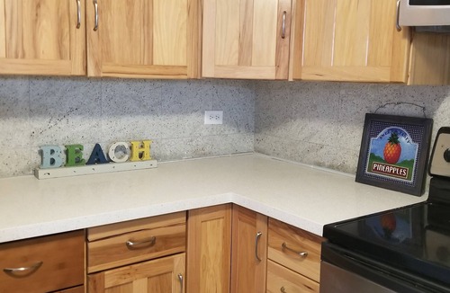 Kahaluu Bay Condo | AMAZING OCEAN VIEW! Popular White Sands Village Steps to the Beach