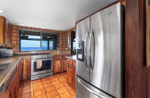 Kahaluu-Keauhou House | 🏖️Amazing Ocean Views | Infinity Pool | Great Location
