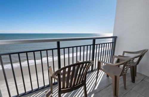 Downtown Myrtle Beach House | Amazing Pools, Direct Oceanfront Studio, King bed