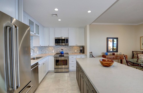 Wailea Condo | Amazing Remodeled Oceanfront Escape – Makena Surf F-202 with Spectacular Views!