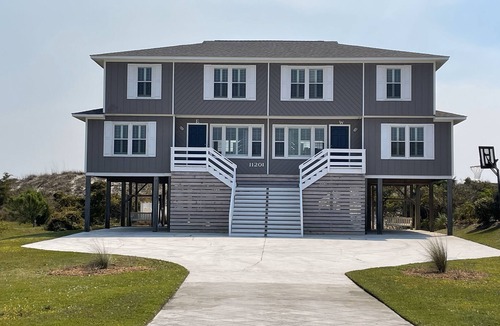 The Point House | AMAZING VIEWS! Oceanfront Duplex-East at the Point-private POOL!
