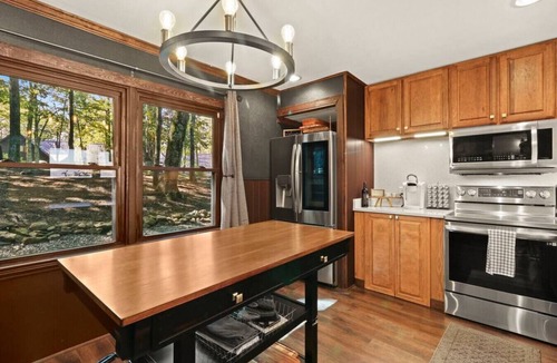 Beech Mountain Ski Chalet | Amazing Views! Welcome to The Pine Ridge Retreat!