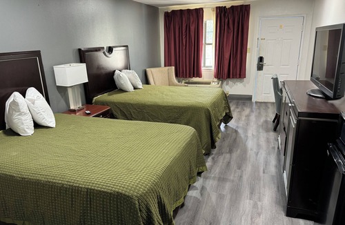 Sealy Hotel | American Inn