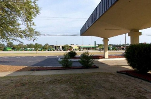 Wilson Apartment | Americas Best Value Inn Wilson - UNIT 20 2 BED FIRST FLOOR