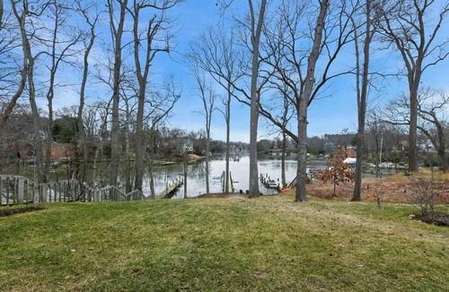 Arnold House | Annapolis Getaway on the Magothy