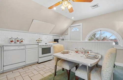 Manheim House | Apartment 1st Class @ The Manheim Manor BnB