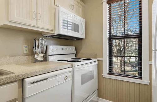 Clarkesville Apartment | Apple Mountain Resort | Elevated Retreat