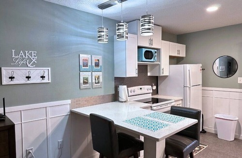 Lake Lure Apartment | Apple Valley 56 at Rumbling Bald