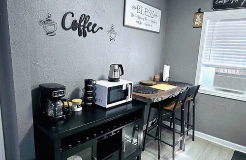 Baytown Apartment | Apt#1 Quiet comfortable place near chemical plants