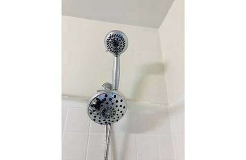 Nauck Apartment | Arlington Gem-Commuter Delight Quite Neighborhood