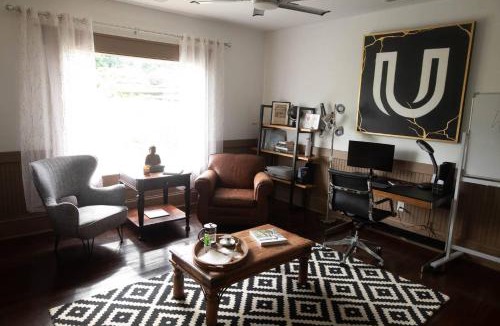 Salisbury House | ASecondU Peaceful Retreat