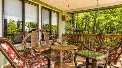 Wolf Laurel House | Ash Vale by AvantStay