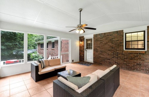 Marietta House | ATH - Sleeps 8 - 4 Beds - Pet friendly - Edward