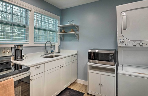 Lawrenceville Apartment | Atlanta Area Studio ~ 3 Mi to Gas South Arena!