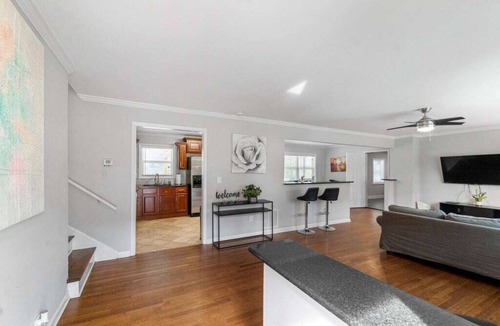 Decatur House | Atlanta Private Pool Retreat 5BR Home Sleeps 14
