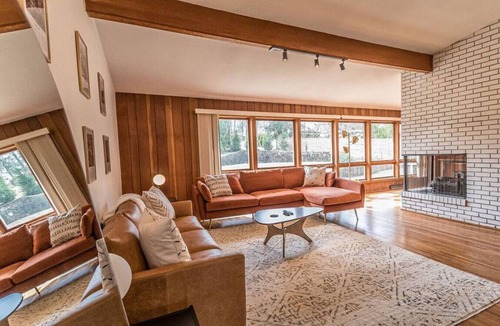 Wade Hampton House | Atomic Ranch - 8 minutes to downtown Greenville