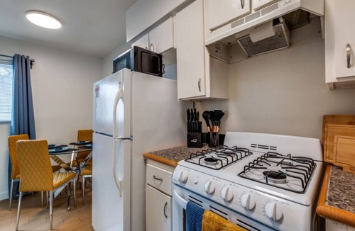 North University Apartment | Austin Central | Pet-Friendly | 10 Min to Downtown