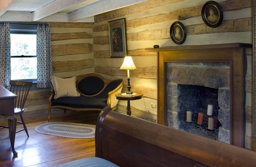 Lexington Cabin | Authentic Waterfront Cabin