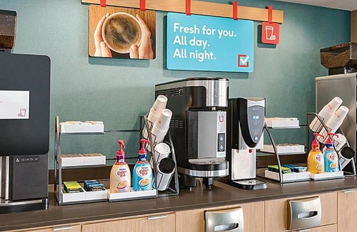 Byron Hotel | avid hotels - Byron - Warner Robins by IHG