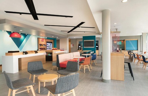 Glen Allen Hotel | avid hotels - Richmond North - Ashland by IHG