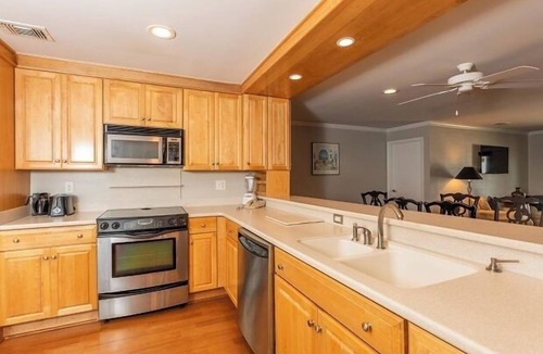 Isle of Palms Condo | Award-Winning Resort Amenities | Seascape 420