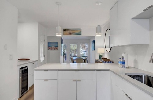 Twin Oaks Condo | Award-Winning Resort Amenities | Racquet Club Villa 43