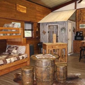 Dripping Springs Bed & Breakfast | Backwoods BNB