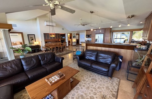Pupukea House | Bali-Inspired White Sand Beachfront House w/Large Deck, GYM, & Lots of Toys!nn
