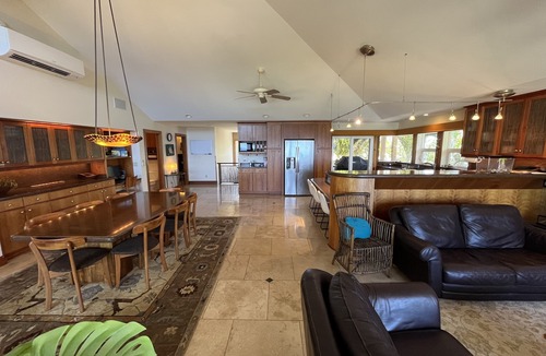 Pupukea House | Bali-Inspired White Sand Beachfront House w/Large Deck, GYM, & Lots of Toys!nn