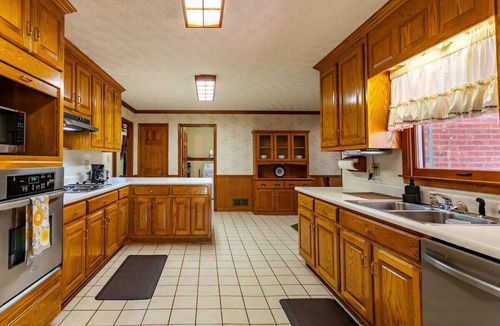 Ball Ground House | Ball Ground Estates - Luxury Farm Stay 81 Acres of Private Forest