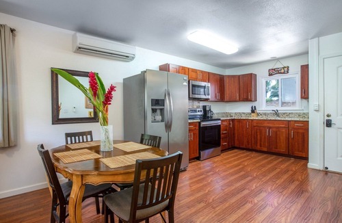 Waialee Apartment | Banzai Surf Escape -w/AC, Epic beach by the house!