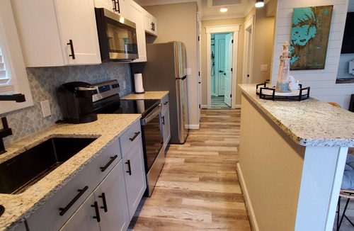 Colington House | Barefoot Bungalow - 1 BR on Canal! - 15 Miles from OBX