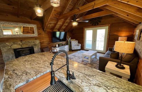 Helen House | Bavarian Brook Condo 14