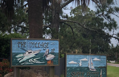Crawfordville House | Bay, Beach, Pool, Fishing, Golf Cart!Monthly rate discounts!