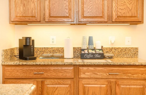 Hillsmere Shores House | Bay Ridge unit by Downtown Annapolis and Quiet Waters Park