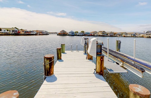 Montego Bay House | Bayfront home with dock, amazing view, pools & pickleball - dog-friendly