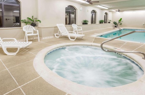 Asheville Hotel | Baymont by Wyndham Asheville/Biltmore