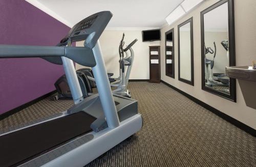 Conestee Hotel | Baymont by Wyndham Greenville Woodruff Rd
