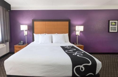 Conestee Hotel | Baymont by Wyndham Greenville Woodruff Rd