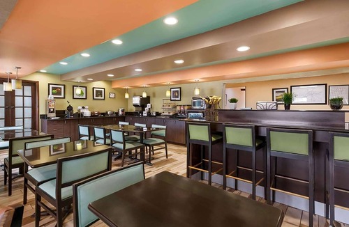 Elizabeth City Hotel | Baymont by Wyndham Elizabeth City