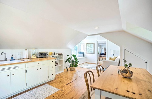 Deltaville Cottage | Bayside Deltaville Retreat w/Beach & Bay Views!